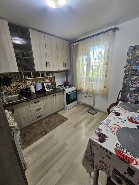 Berceni, Lukoil Straja,